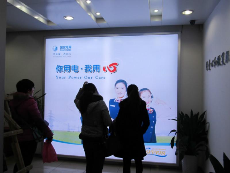 西寧拉布燈箱戶外燈箱圖片