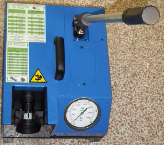 供應(yīng)蘇州parker卡套預(yù)裝機(jī)價(jià)格