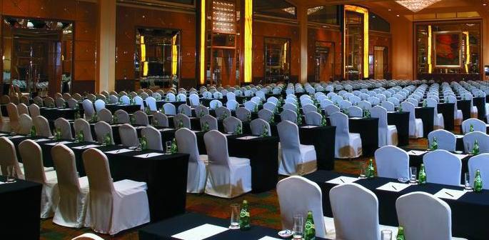 供應(yīng)合肥折疊桌-長條培訓(xùn)桌-酒店會議桌-臨時擺桌