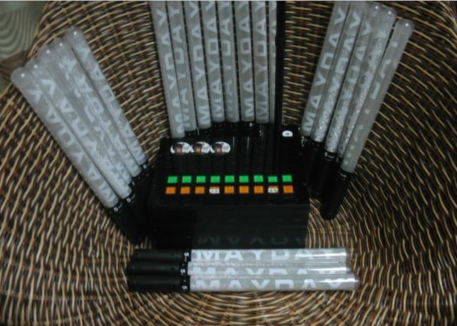 供應(yīng)互動閃光棒中控?zé)晒獍舭l(fā)光棒