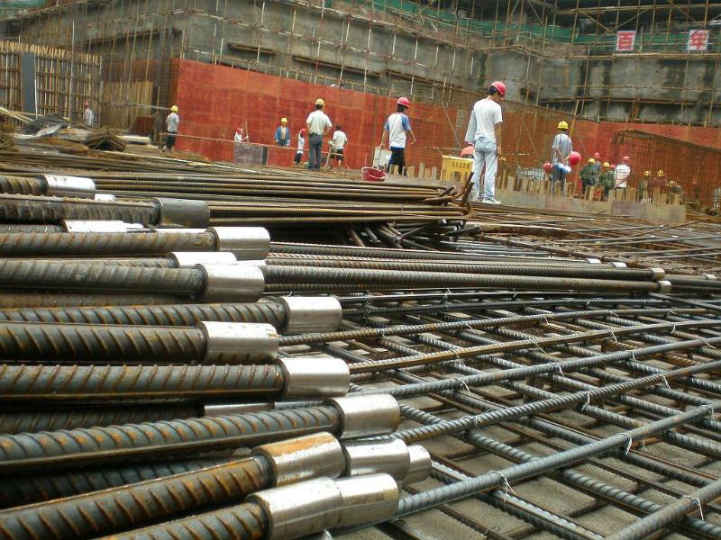 供應(yīng)28鋼筋直螺紋連接套筒