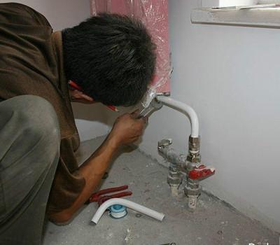 供應(yīng)太原并州南路安裝水龍頭坐便臉盆