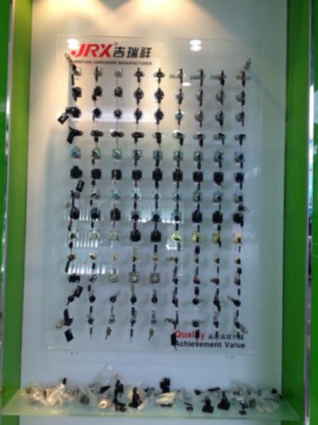 供應(yīng)廣東肇慶103信箱鎖廠家供應(yīng)，廠家批發(fā)文件柜鎖，轉(zhuǎn)舌鎖生產(chǎn)商