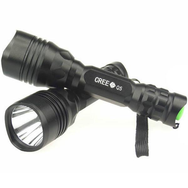 供應(yīng)強(qiáng)光充電手電筒led戶(hù)外遠(yuǎn)射