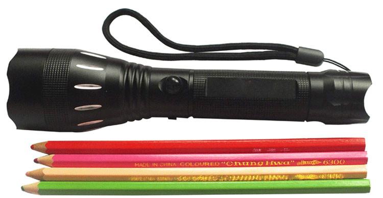 供應(yīng)車載戶外充電手電筒