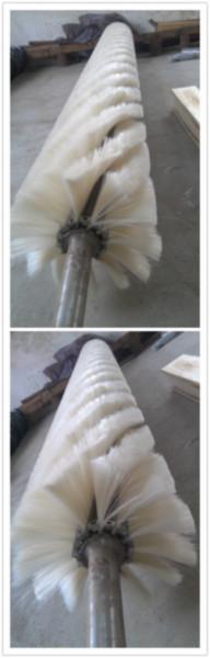 供應(yīng)熱銷電動(dòng)滾刷清掃器