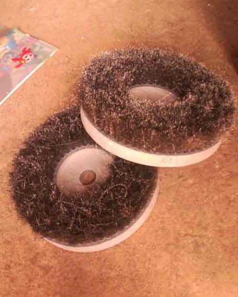 供應(yīng)五金件拋光毛刷五金拋光磨料刷