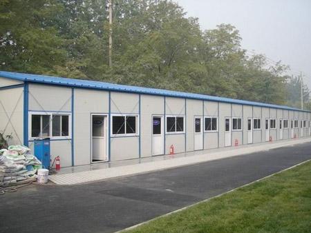 焊接式巖棉防火復(fù)合板彩鋼活動(dòng)房 可回收組裝式工地用彩鋼房