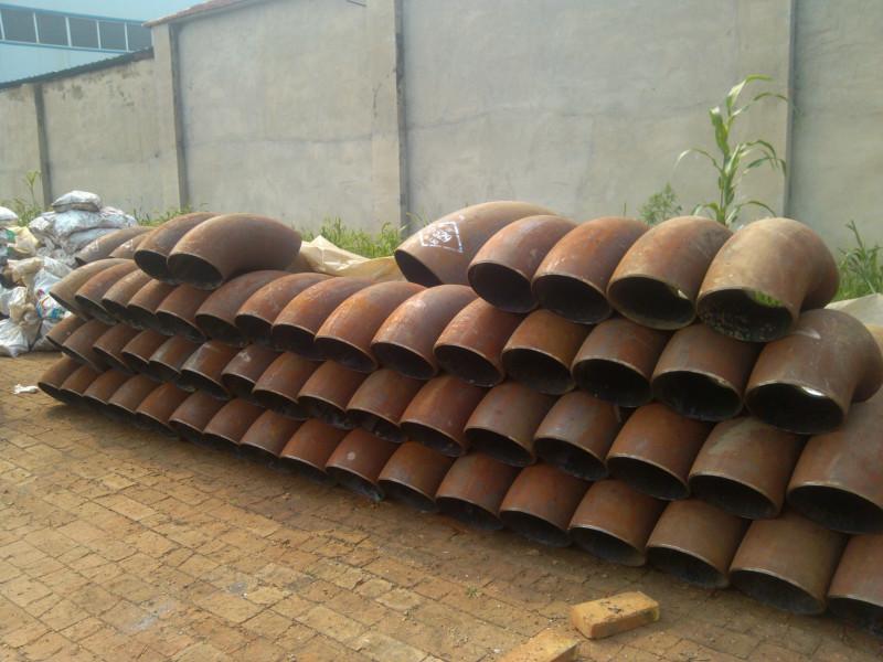 供應(yīng)碳鋼彎頭價(jià)格、山東碳鋼彎頭、碳鋼彎頭價(jià)格、高壓彎頭定做