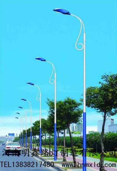 供應(yīng)納米節(jié)能路燈廠家