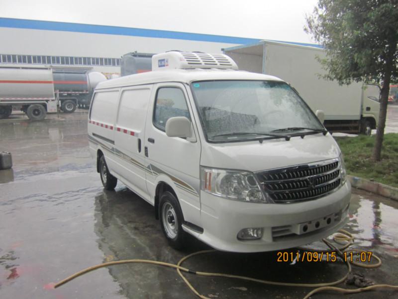 程力公司長期供應(yīng)各類冷藏車，*