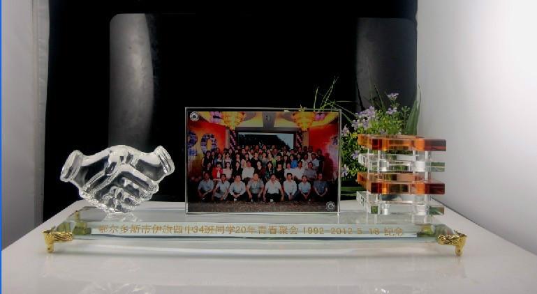 河南初中同學(xué)畢業(yè)10周年聚會禮品價格，小學(xué)同學(xué)畢業(yè)30周年聚會禮品