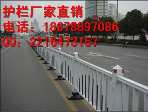 大量供應(yīng)山東省煙臺市塑料圍欄-煙臺市塑料圍欄價格-