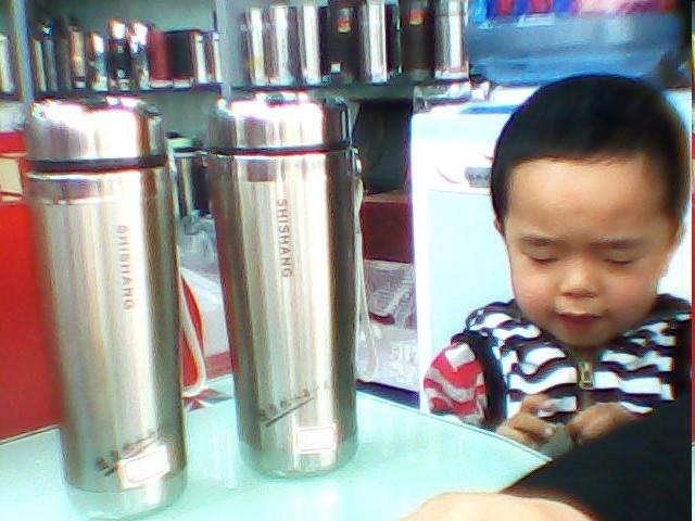 昆明不銹鋼保溫杯批發(fā)，昆明紫砂杯印字，昆明廣告磨砂杯訂做