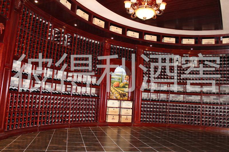 供應(yīng)實(shí)木酒架