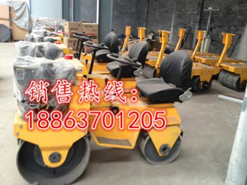 供應(yīng)小型駕駛式壓路機(jī)，小型駕駛式壓路機(jī)價(jià)格表