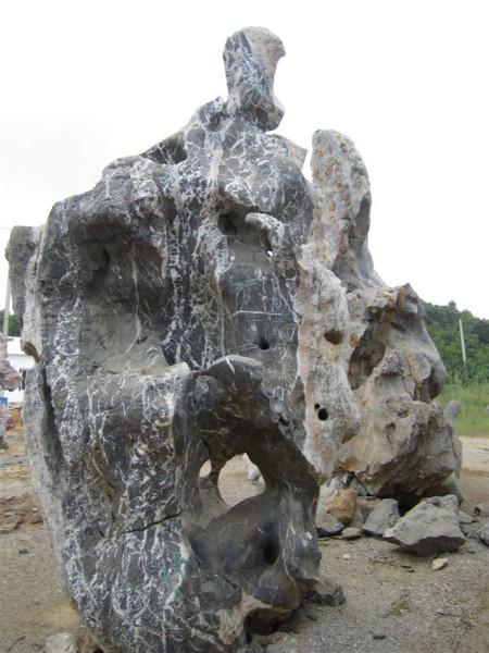 供應(yīng)廣東太湖石、廣東假山太湖石、廣東太湖石產(chǎn)地直銷