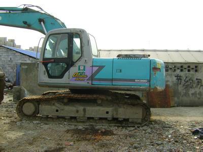 供應(yīng)云南大理神鋼挖掘機(jī)維修中心