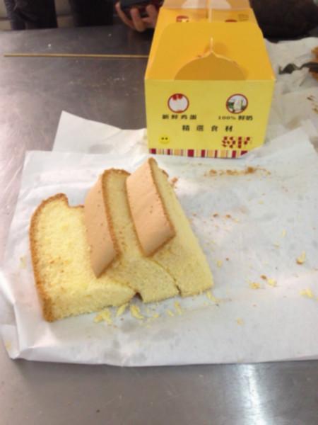 供應(yīng)專業(yè)現(xiàn)烤蛋糕培訓(xùn)機(jī)構(gòu)  現(xiàn)烤蛋糕培訓(xùn)到深圳創(chuàng)富餐飲總部