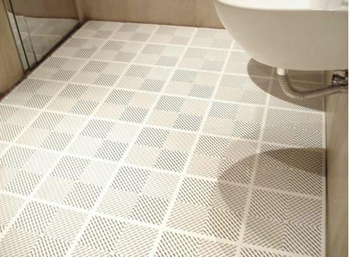 沈陽名都嘉年華鋪設(shè)的防滑地墊圖片