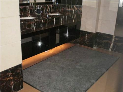 供應(yīng)吸水地墊在商場(chǎng)中的作用有哪些