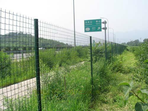 山地、園林防護(hù)網(wǎng),山東養(yǎng)殖防護(hù)網(wǎng)供應(yīng),山地圈雞圍網(wǎng)直銷