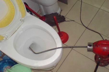 翠微路安裝馬桶修理坐便器管道維修圖片