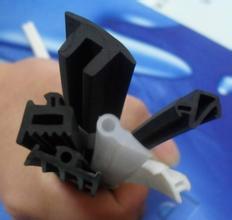 供應(yīng)硅膠海綿密封條