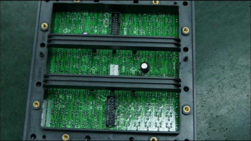 供應(yīng)P10戶外全彩單元板。