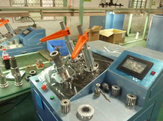 供應(yīng)中國貴州入線機，中國云南入線機，中國浙江入線機（客戶）