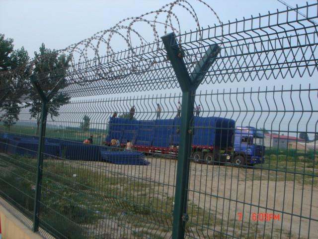 供應(yīng)河南鄭州監(jiān)獄圍欄網(wǎng)批發(fā)絲網(wǎng)