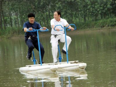 供應(yīng)水上自行車/電動(dòng)船/腳踏船/手劃船/快艇