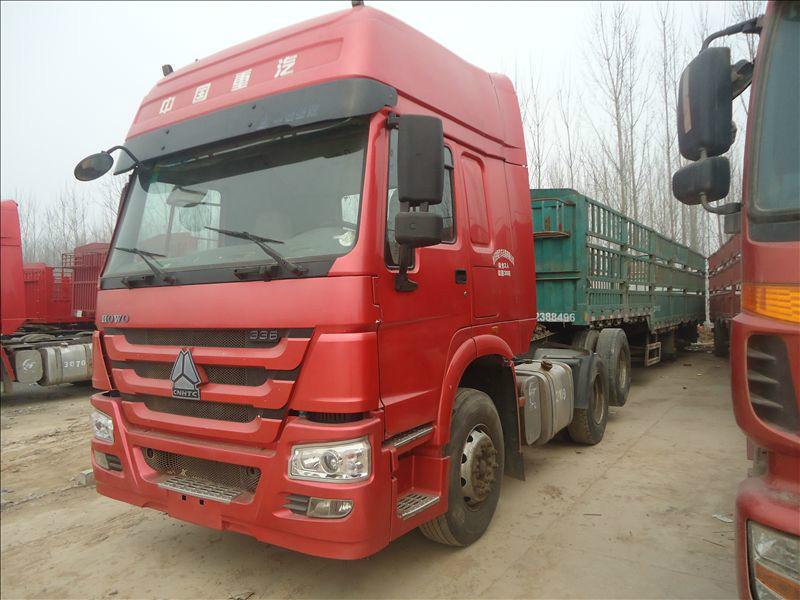 供應(yīng)二手轉(zhuǎn)讓豪沃A7重汽雙驅(qū)高欄半掛車(chē)