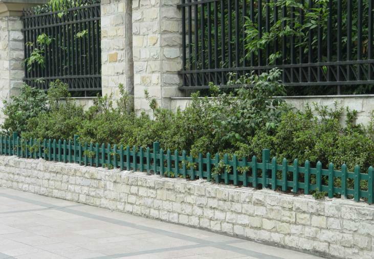 供應(yīng)園林pvc護(hù)欄圍欄 花壇護(hù)欄 pvc護(hù)欄廠家直銷(xiāo)