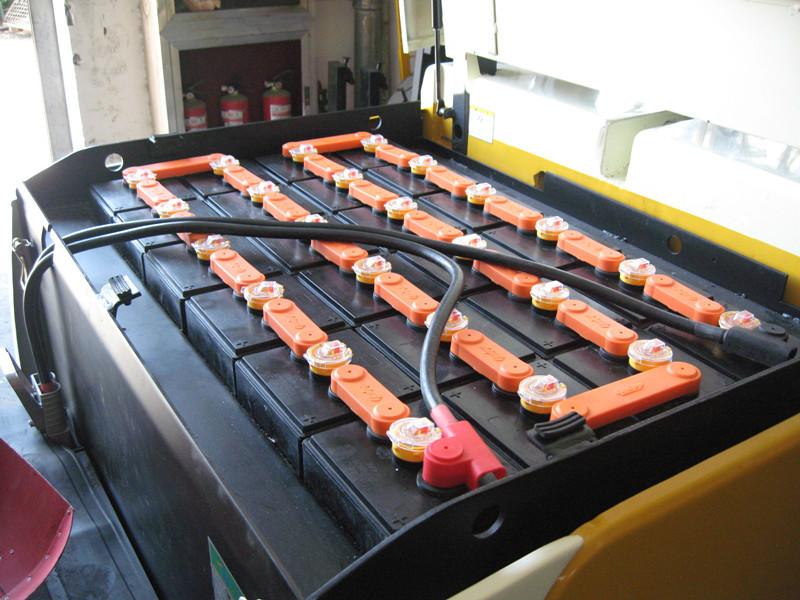 供應(yīng)常州合力電動(dòng)叉車電瓶