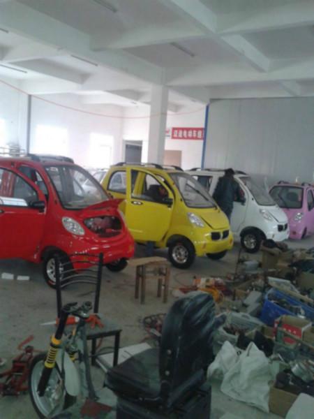 供應(yīng)新能源老年代步四輪車(chē)，揭陽(yáng)電動(dòng)四輪車(chē)*代理廠(chǎng)家供應(yīng)