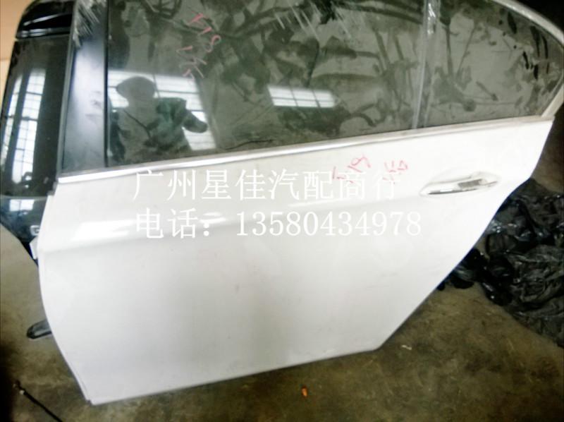 供應寶馬F18后門總成，后車門，寶馬車門拆車件價格