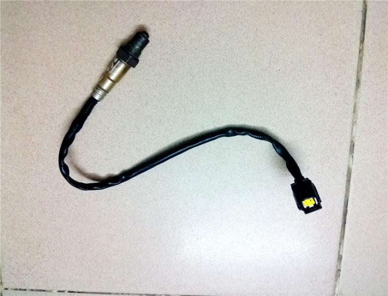 奔馳S系列221三元催化氧傳感器圖片