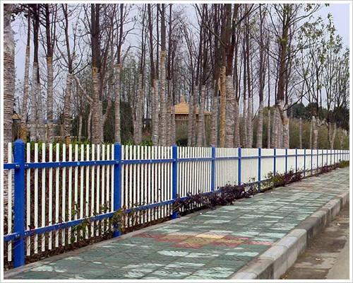 供應(yīng)鋅鋼護欄【雙橫欄】  鋅鋼護欄批發(fā)