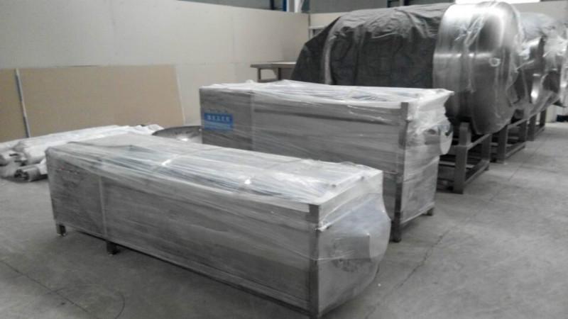 昊昌噴淋式果蔬清洗機(jī)