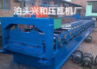 供應(yīng)興和*技術(shù)高速護(hù)欄成型機(jī)