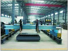 QGII型單邊驅(qū)動(dòng)龍門(mén)數(shù)控切割機(jī)圖片