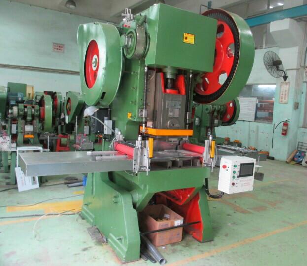 供應(yīng)開(kāi)關(guān)保護(hù)膜印刷膠貼模切機(jī)