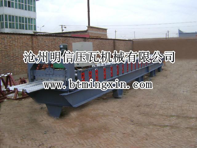 供應(yīng)720型樓承板壓型設(shè)備500高速護(hù)欄板成型設(shè)備