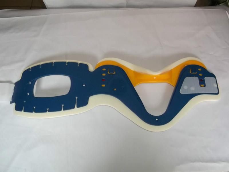 供應(yīng)四合一頸托兒童