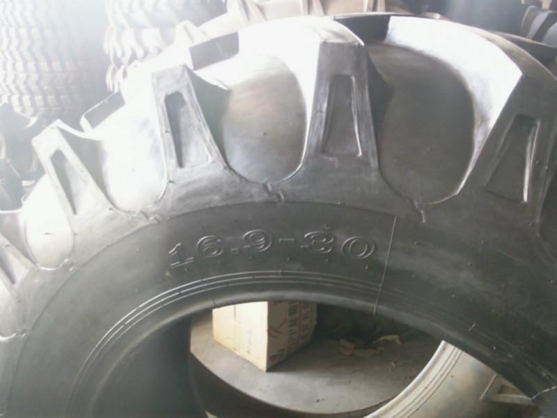 正品拖拉機(jī)人字花紋輪胎16.9-30圖片/正品拖拉機(jī)人字花紋輪胎16.9-30樣板圖 (4)