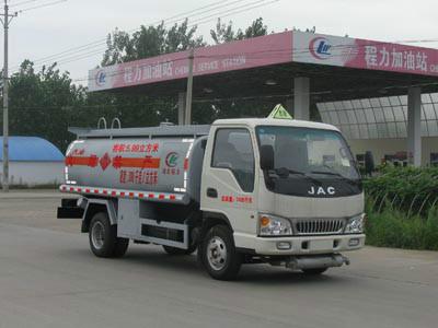 供应小型加油车，5吨加油车，萍乡市加油车最新价格图片