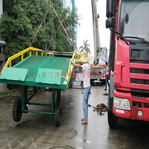 供应佛山叉车装卸平台生产厂家