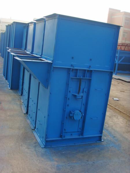 供應(yīng)TH型環(huán)鏈斗式提升機(jī)、河南環(huán)鏈斗式提升機(jī)、環(huán)鏈斗式提升機(jī)