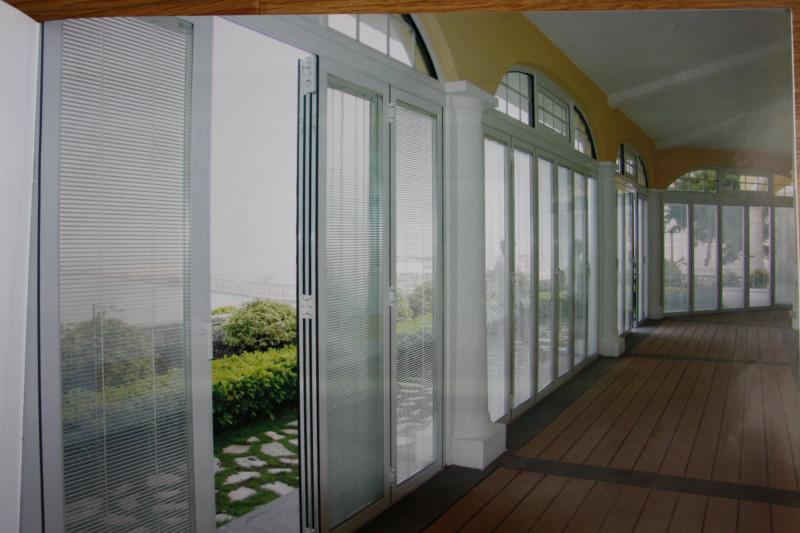 供應(yīng)內(nèi)置百葉中空玻璃 內(nèi)置百葉中空玻璃價格，內(nèi)置百葉中空玻璃廠家